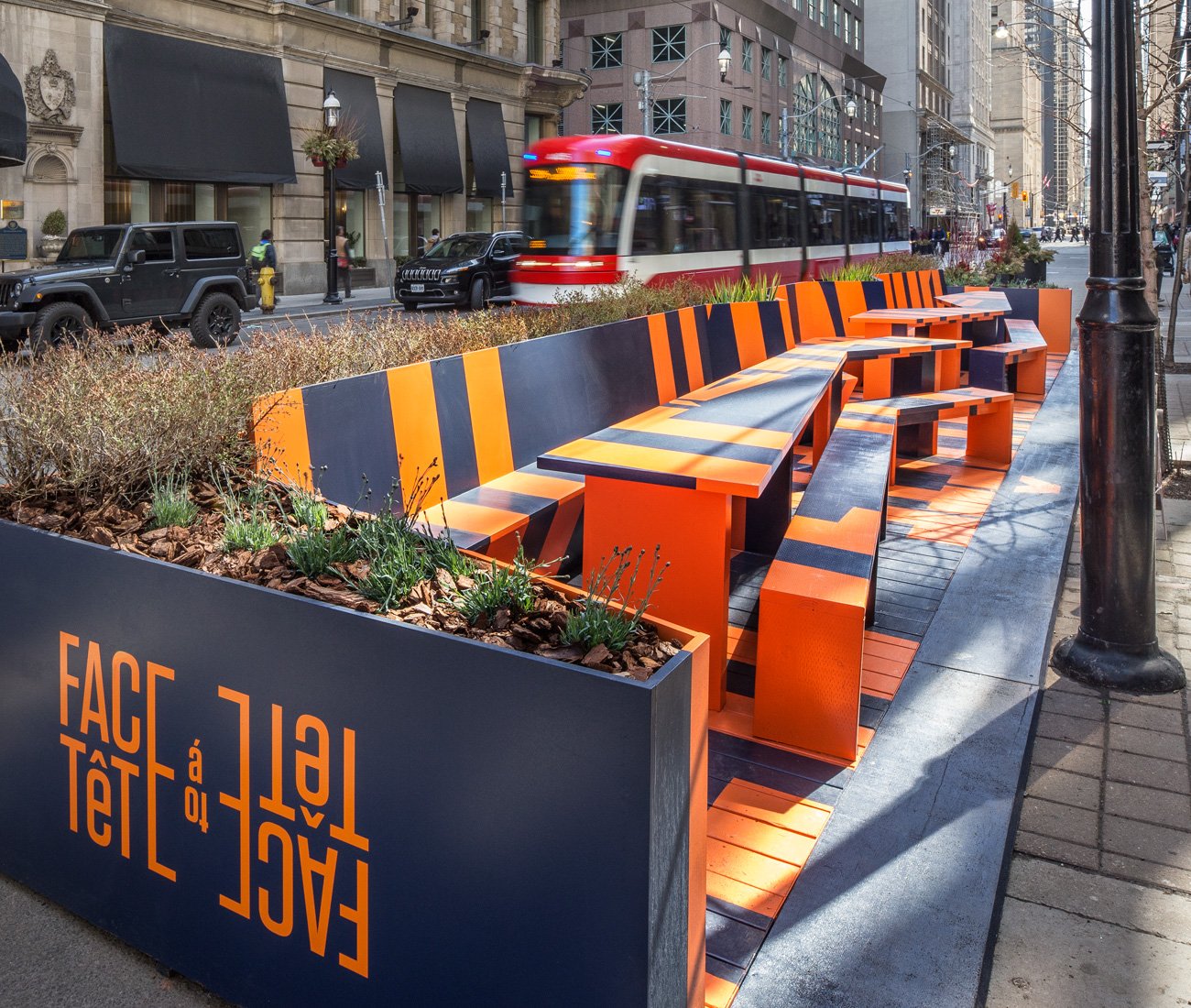 Face to Face / Tête-à-Tête by Plant Architect. Photo: Steven Evans
