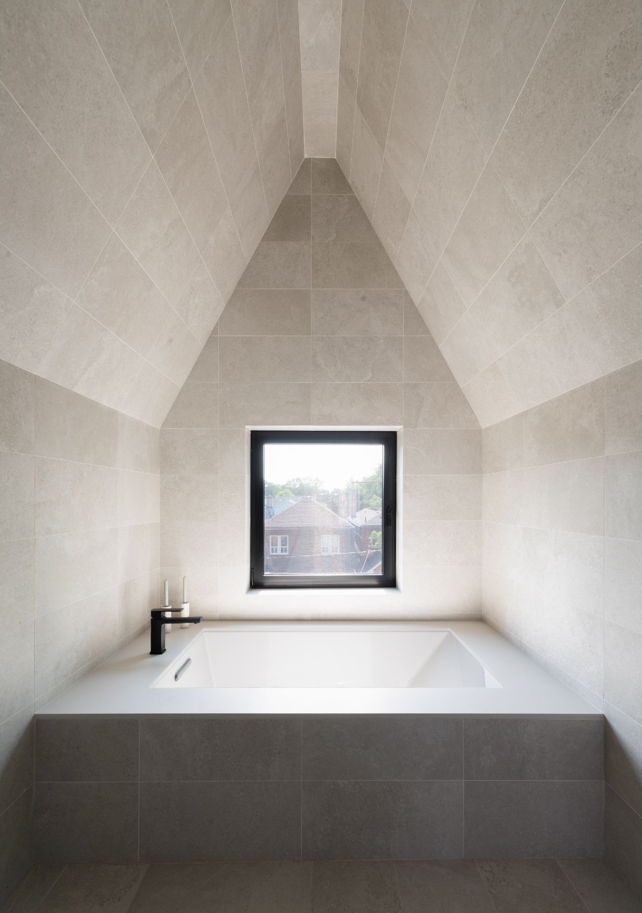 Studio AC Annex Victorian - main Bathroom 